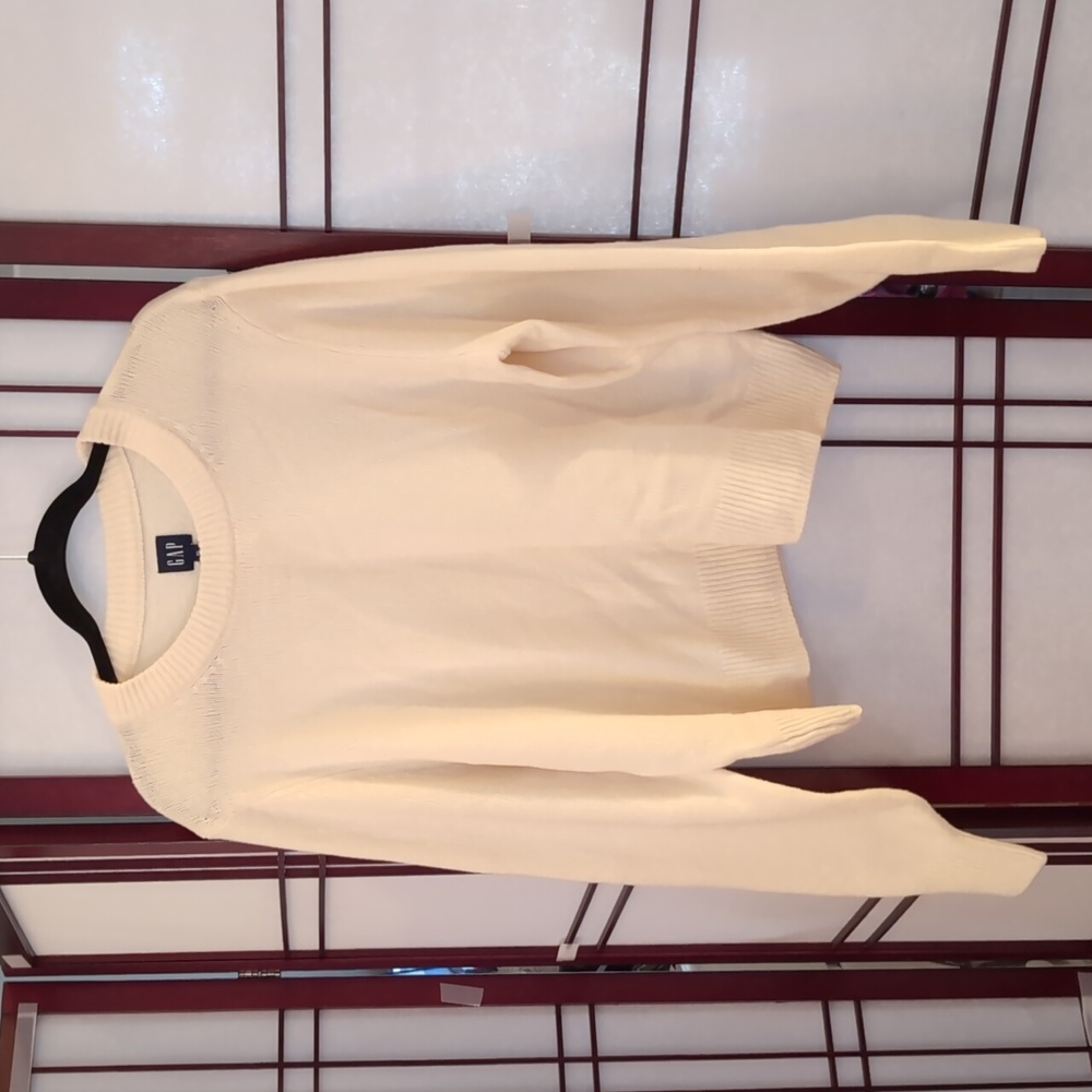 NWT Gap Cashsoft cream sweater XL